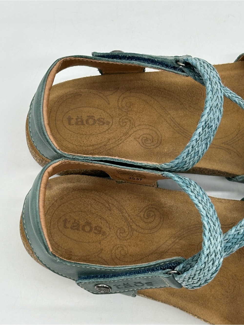 Taos Trulie Sandals. Size 10-10.5 - Picture 7 of 11